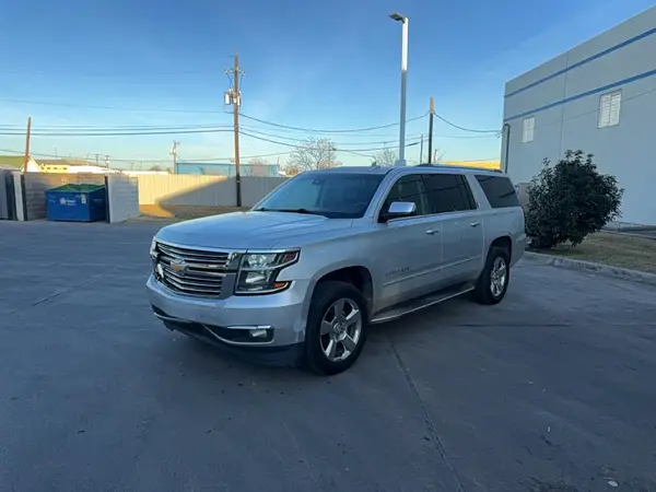 1GNSCJKC7GR465188 2016 CHEVROLET SUBURBAN - Image 2