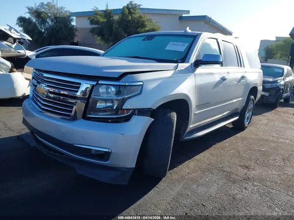 1GNSCJKC7HR143734 2017 CHEVROLET SUBURBAN - Image 2