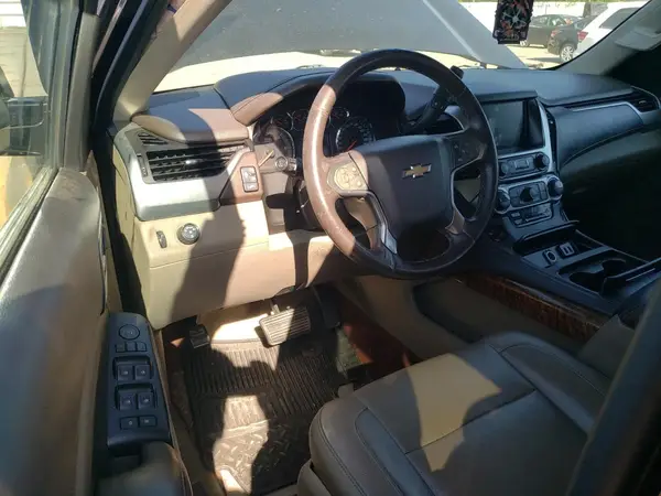 1GNSCJKC7HR191234 2017 CHEVROLET SUBURBAN - Image 8