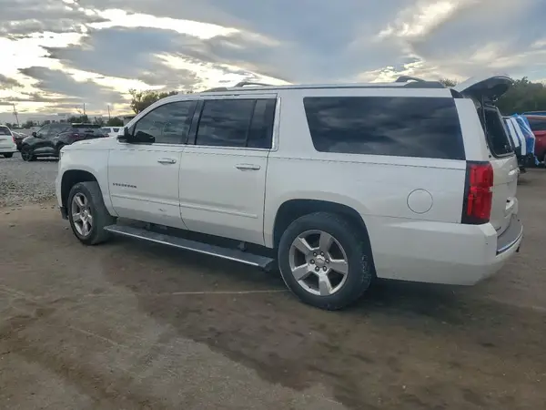 1GNSCJKC7HR197437 2017 CHEVROLET SUBURBAN - Image 2