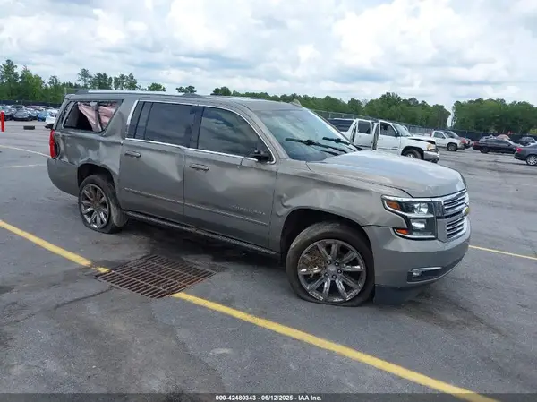 1GNSCJKC7HR271486 2017 CHEVROLET SUBURBAN - Image 1