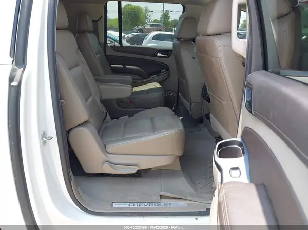 1GNSCJKC7HR360460 2017 CHEVROLET SUBURBAN - Image 8