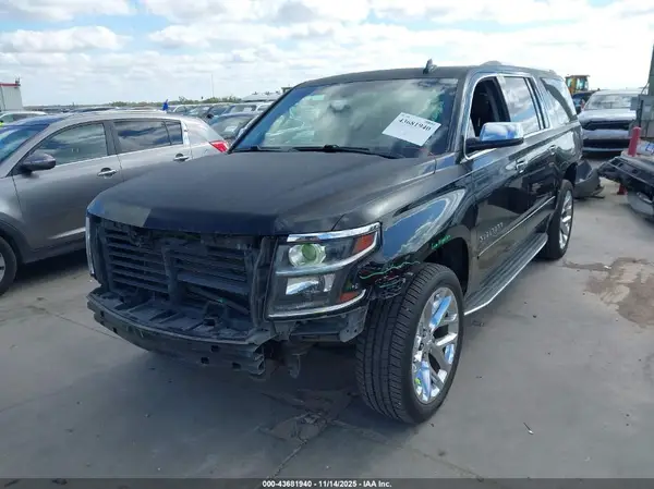 1GNSCJKC7HR362791 2017 CHEVROLET SUBURBAN - Image 2