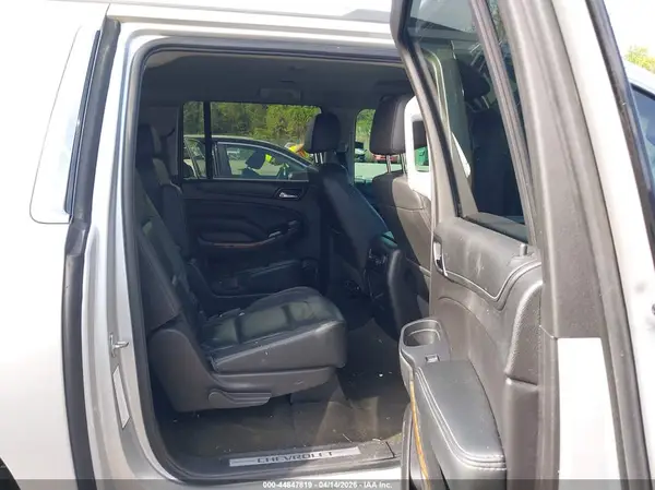 1GNSCJKC7JR196620 2018 CHEVROLET SUBURBAN - Image 8