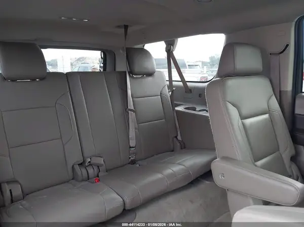 1GNSCJKC8GR207746 2016 CHEVROLET SUBURBAN - Image 8