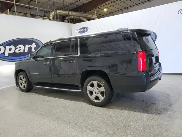 1GNSCJKC8HR144262 2017 CHEVROLET SUBURBAN - Image 2