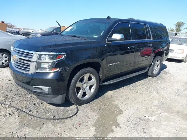 1GNSCJKC8HR239873 2017 CHEVROLET SUBURBAN - Image 2