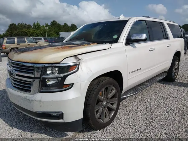 1GNSCJKC8HR313857 2017 CHEVROLET SUBURBAN - Image 2