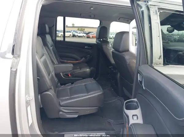 1GNSCJKC8JR100543 2018 CHEVROLET SUBURBAN - Image 8