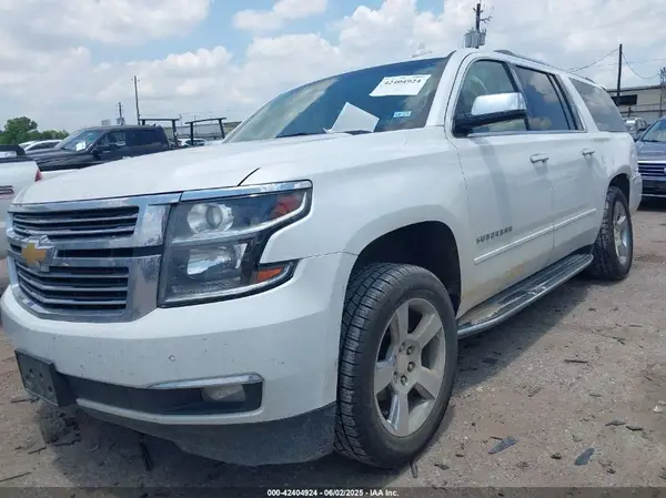 1GNSCJKC8JR137396 2018 CHEVROLET SUBURBAN - Image 2