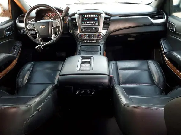 1GNSCJKC8KR110569 2019 CHEVROLET SUBURBAN - Image 8