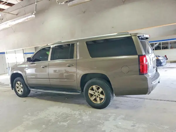 1GNSCJKC9GR267132 2016 CHEVROLET SUBURBAN - Image 2