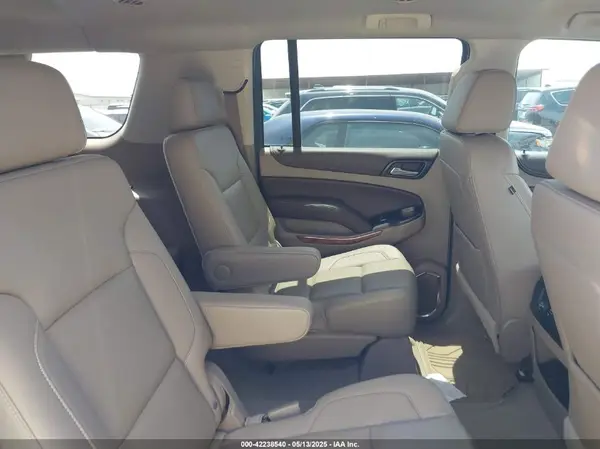 1GNSCJKC9KR264210 2019 CHEVROLET SUBURBAN - Image 8