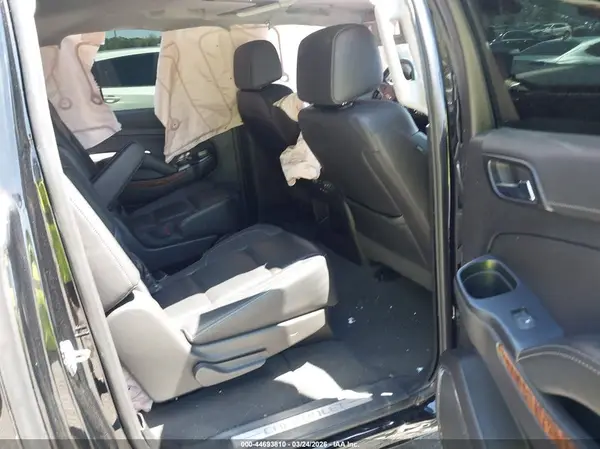1GNSCJKC9KR331615 2019 CHEVROLET SUBURBAN - Image 8