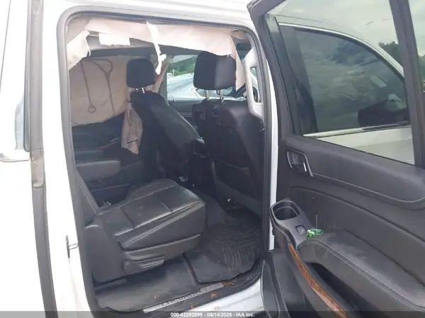 1GNSCJKCXHR204770 2017 CHEVROLET SUBURBAN - Image 8