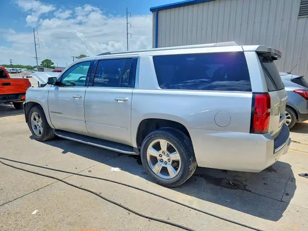 1GNSCJKCXHR206275 2017 CHEVROLET SUBURBAN - Image 2
