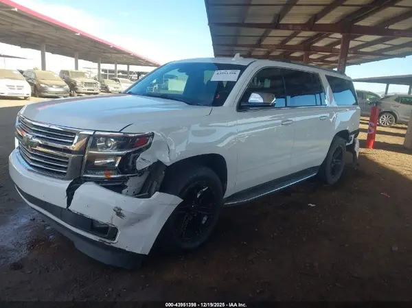 1GNSCJKCXJR192187 2018 CHEVROLET SUBURBAN - Image 2