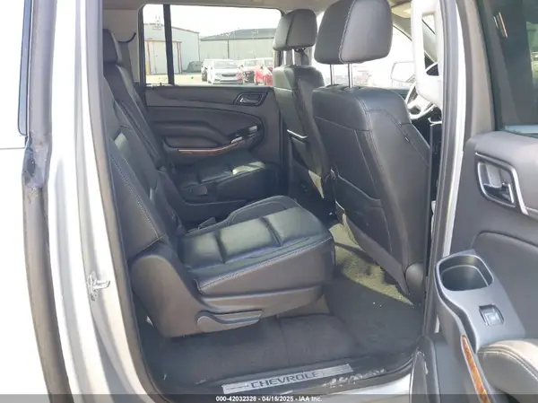 1GNSCJKCXLR218158 2020 CHEVROLET SUBURBAN - Image 8