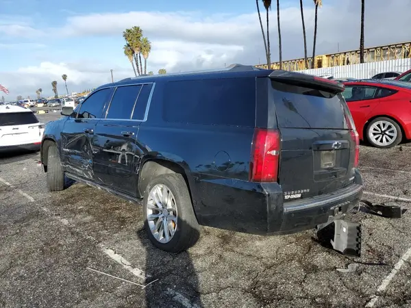 1GNSCJKJ7KR156988 2019 CHEVROLET SUBURBAN - Image 2
