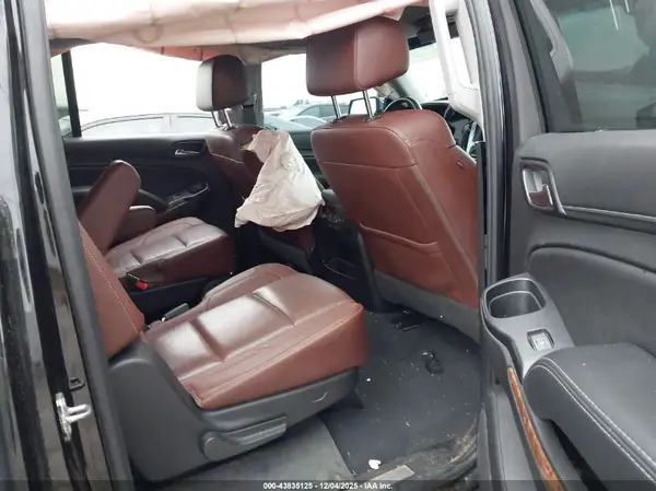 1GNSCJKJ7KR338173 2019 CHEVROLET SUBURBAN - Image 8