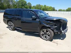 1GNSCJKJXKR136458 2019 CHEVROLET SUBURBAN