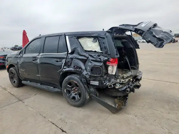 1GNSCLED0NR144395 2022 CHEVROLET TAHOE - Image 2