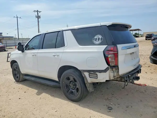 1GNSCLED0NR225431 2022 CHEVROLET TAHOE - Image 2