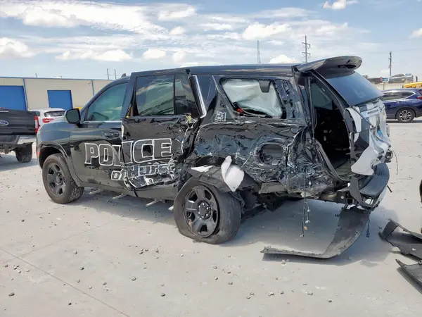 1GNSCLED0RR252585 2024 CHEVROLET TAHOE - Image 2
