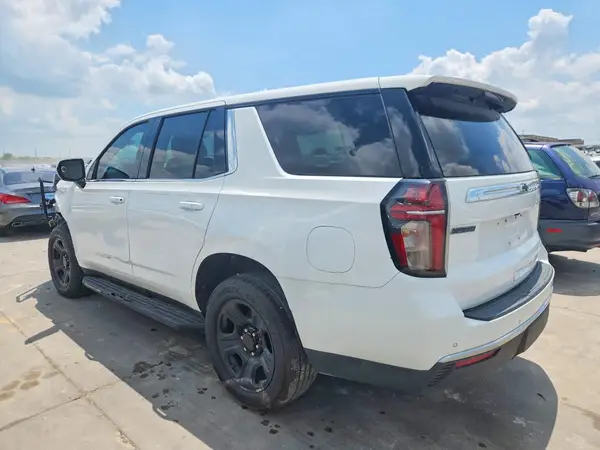 1GNSCLED2MR306882 2021 CHEVROLET TAHOE - Image 2