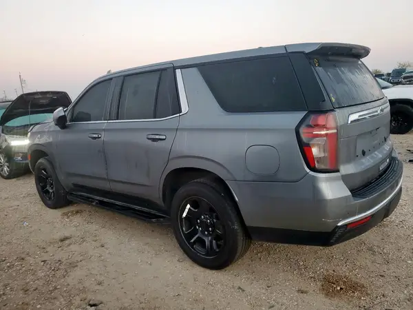 1GNSCLED2NR309945 2022 CHEVROLET TAHOE - Image 2