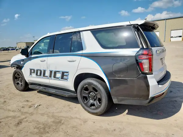 1GNSCLED4MR478251 2021 CHEVROLET TAHOE - Image 2