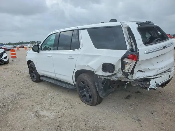 1GNSCLED7NR129327 2022 CHEVROLET TAHOE - Image 2