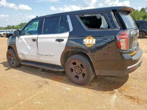 1GNSCLED7NR214619 2022 CHEVROLET TAHOE - Image 2