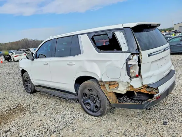 1GNSCLED9NR247816 2022 CHEVROLET TAHOE - Image 2