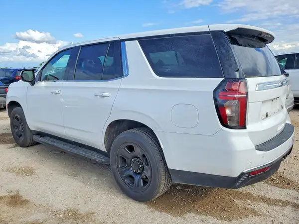 1GNSCLEDXNR247372 2022 CHEVROLET TAHOE - Image 2