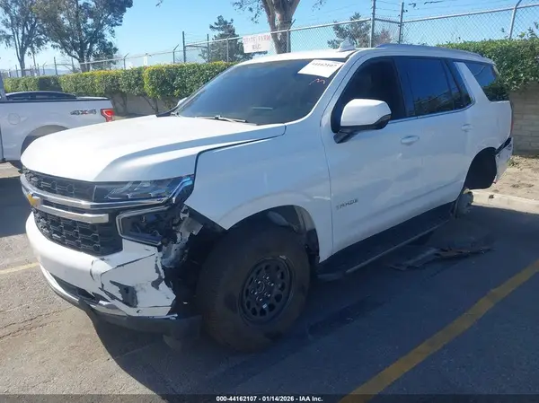 1GNSCMED9PR253141 2023 CHEVROLET TAHOE - Image 2