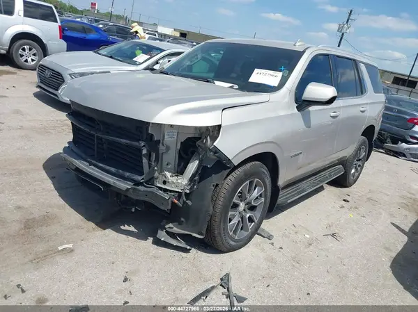 1GNSCMET1PR270586 2023 CHEVROLET TAHOE - Image 2