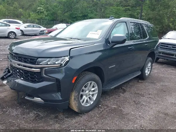 1GNSCMKD3NR210819 2022 CHEVROLET TAHOE - Image 2
