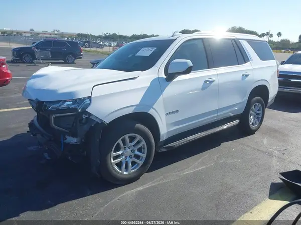 1GNSCMKD5NR188127 2022 CHEVROLET TAHOE - Image 2