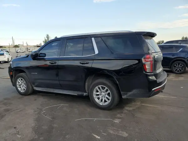 1GNSCMKD7NR347682 2022 CHEVROLET TAHOE - Image 2