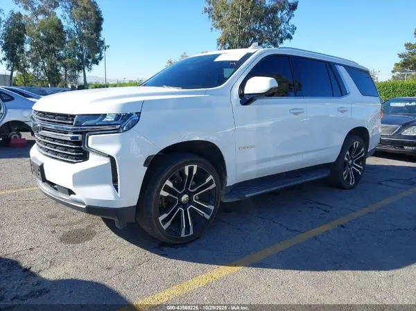 1GNSCNKD1MR487540 2021 CHEVROLET TAHOE - Image 2