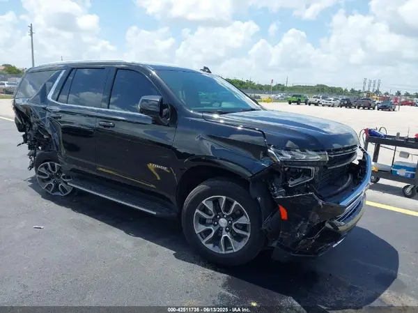 1GNSCNKD2NR114461 2022 CHEVROLET TAHOE - Image 1
