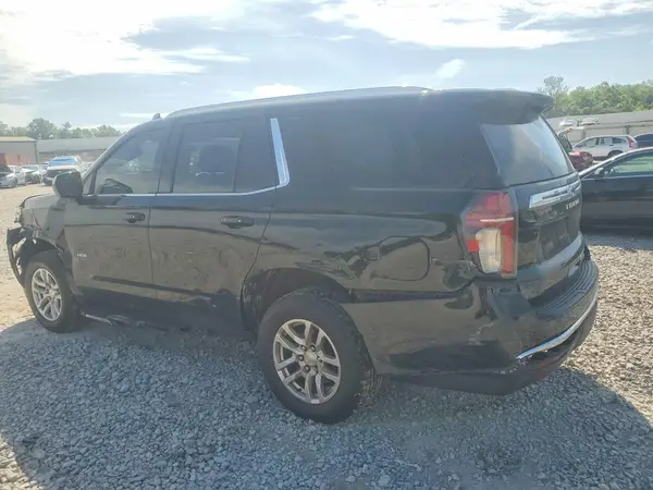 1GNSCNKD2NR171078 2022 CHEVROLET TAHOE - Image 2