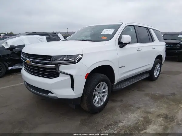 1GNSCNKD3MR251889 2021 CHEVROLET TAHOE - Image 2