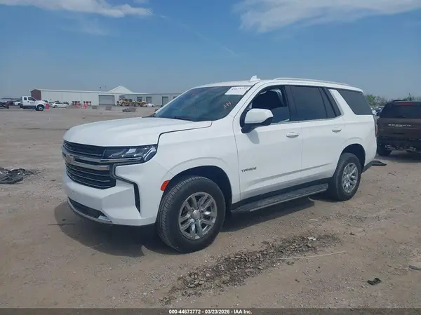 1GNSCNKD3MR266229 2021 CHEVROLET TAHOE - Image 2