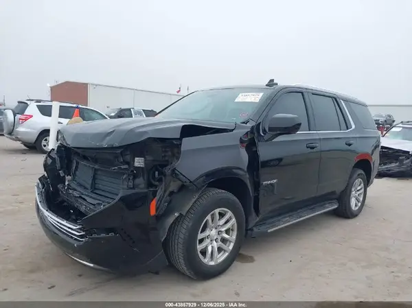 1GNSCNKD3MR442275 2021 CHEVROLET TAHOE - Image 2