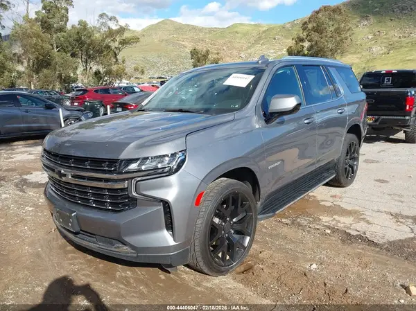 1GNSCNKD3MR482596 2021 CHEVROLET TAHOE - Image 2