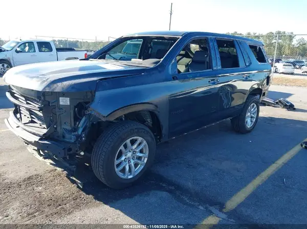 1GNSCNKD6NR290476 2022 CHEVROLET TAHOE - Image 2