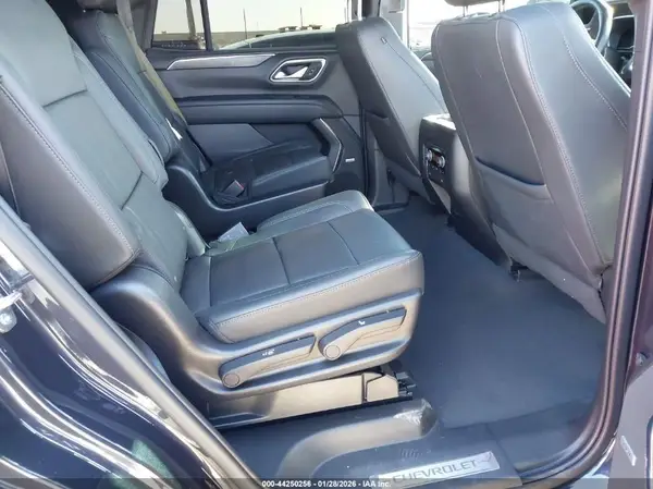 1GNSCNKD8NR268530 2022 CHEVROLET TAHOE - Image 8