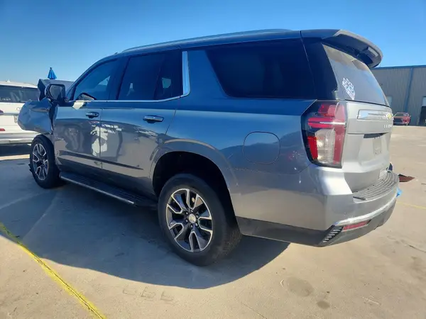 1GNSCNKD8NR271766 2022 CHEVROLET TAHOE - Image 2